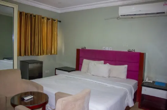 Folade Hotels Hotels near Balogun Market