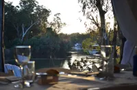 Tindarra Resort Hotels in Moama