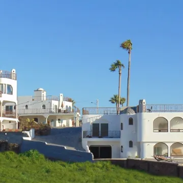 Casa Playa Baja