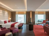 Feathers - A Radha Hotel Chennai Hotels near DLF IT Park
