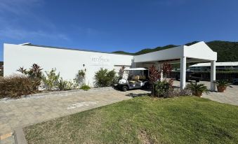 Le Domaine Anse Marcel Beach Resort