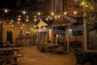 Toll House Inn