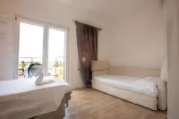 Holidays Residence - 2-Star