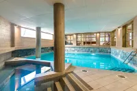 Lagrange Vacances les Fermes Emiguy - Pools
