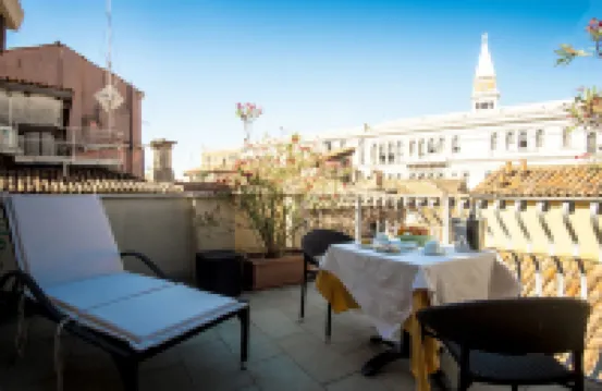 Hotel Antigo Trovatore Hotels near St Mark's Campanile