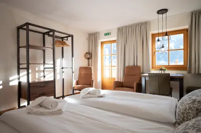 Landhaus Lodges Kaprun by we Rent Hotels near Kitzsteinhorn