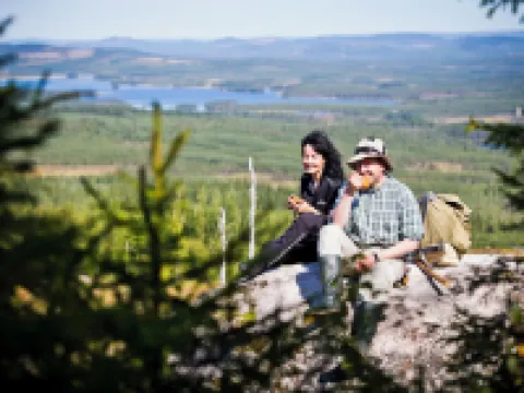 朗博格茨運動酒店 圖什比酒店