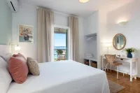 Reana Elegant Apartments by Konnect, Barbati Hotels in Mparmpati