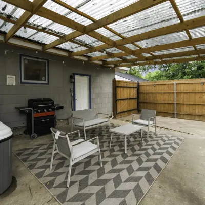 희귀하고 독점적인 리트리트, 프라이빗 핫텁, 킹 베드