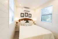 The Woods- Container Tiny House 12 Min to Magnolia/Baylor/Downtown Hôtels à proximité de : TSTC class rooms