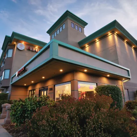 Hotel Aluxor SFO