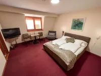 Penzión Tavel Hotels in Пряшів