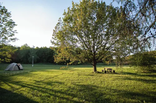 Camp Dzban Hotels in Cicovice