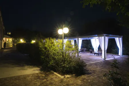 Hotel Ristorante Primavera Отели рядом с достопримечательностью «Piazza del Popolo»