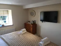 The Tollgate Inn Hotels in Melksham