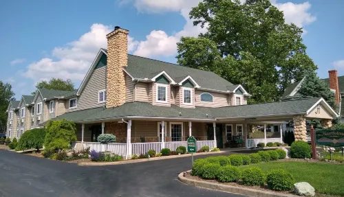 Hearthstone Inn & Suites Hotels in Xenia