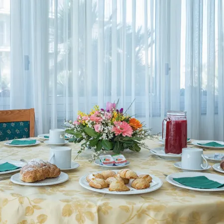 Hotel Holidays