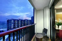 Aston Sentul Lake Resort & Conference Center - Mountain view