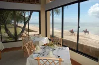 Jumuia Conference & Beach Resort Hôtels à : Kibaoni