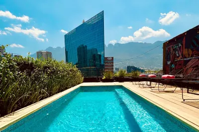 Autentico Monterrey Hotels near Universidad de Monterrey (UDEM)