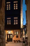 J&G Suites