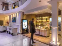 Up Tribeca Hotels near Teatro Apolo