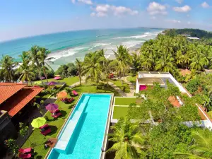Utmt - Underneath the Mango Tree Spa & Beach Resort
