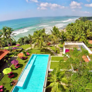 Utmt - Underneath the Mango Tree Spa & Beach Resort Отели рядом с достопримечательностью «Пляж Гандара»