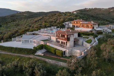 Karavia Lux Inn Hotels in Afetes