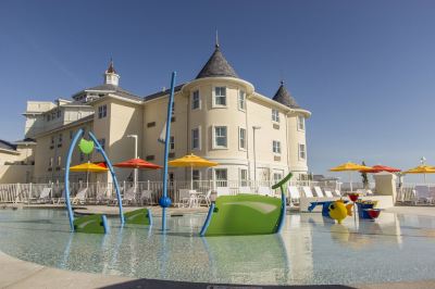 Water Park Cedar Point Hotel Breakers Photo