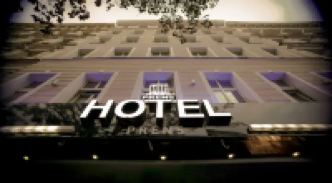 Hotel Prens Berlin Hotel berhampiran Galeri East Side