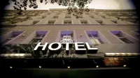 Hotel Prens Berlin Kreuzberg am Maybachufer Hotels in der Nähe von Tempelhofer Feld