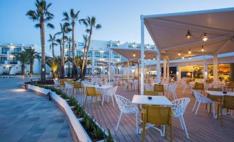 Grand Palladium White Island Resort & Spa - All Inclusive