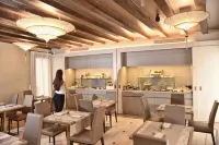 ซานตาโกรเช บูทีคโฮเทล - โรแมนติก