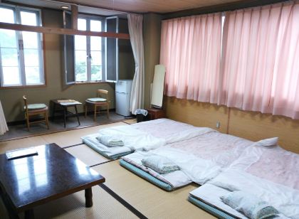 湖畔の宿　旅館・民宿　峰月