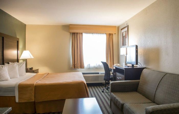 Quality Inn & Suites Loves Park Near Rockford