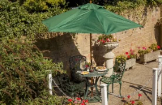 더 룩아웃 라이