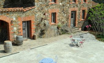 Le Mas des Colombes Chambres d'hôtes B&B & Spa