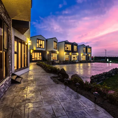 De Reve Jeju Отели рядом с достопримечательностью «Храм Кымбунса»