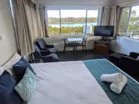 Haven Waters Motel & Apartments Hotels in Lake Cathie