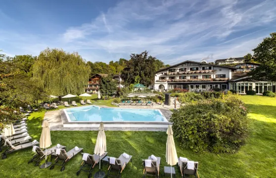 穆爾瑙阿爾班霍夫酒店_x000D_