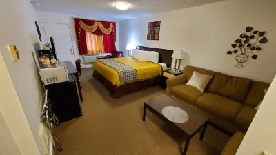 Motel West