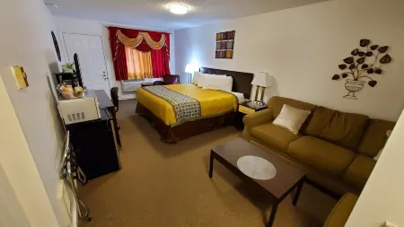 Motel West Отели рядом с достопримечательностью «Парк штата Тамало»