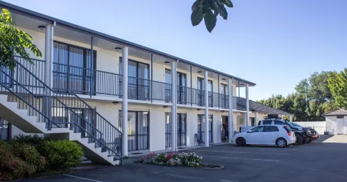 Asure Phoenix Motor Inn Hotels in Rapaura