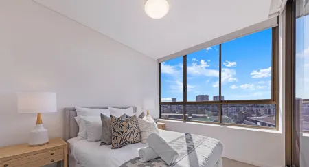 Kozyguru | Wentworth Point | 2B Apt+Free Parking