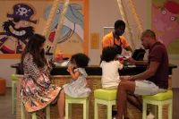 Vila Gale Nep Kids - بار
