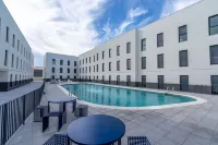 Micampus Alicante Student Residence - Pool