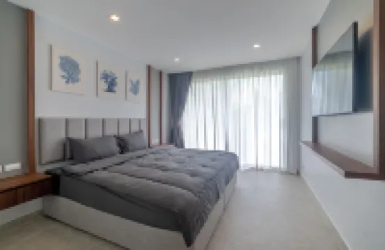 藍灣豪華泳池別墅