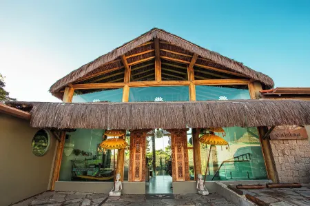 Hotel Vila Kebaya Отели рядом с достопримечательностью «Ilhabela»