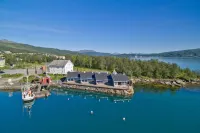 Finsnes Gaard Hôtels à : Sorreisa